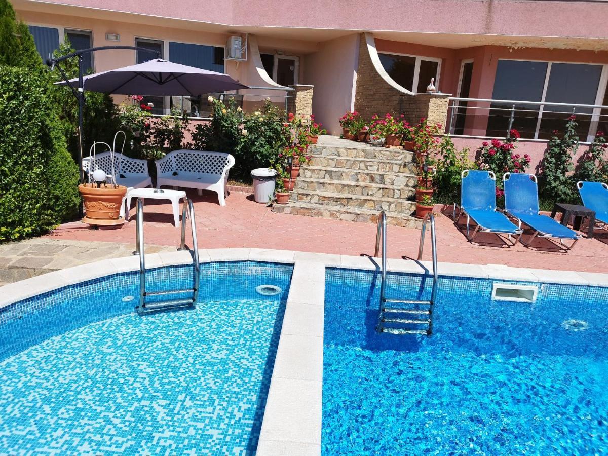 Green, Quiet And Beautiful 1 Apartment Каварна Екстериор снимка