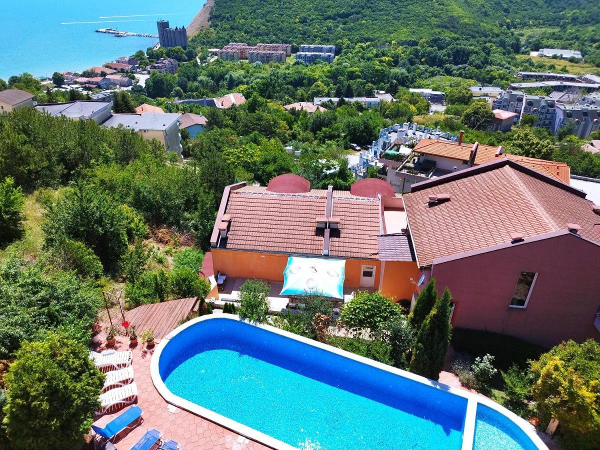 Green, Quiet And Beautiful 1 Apartment Каварна Екстериор снимка
