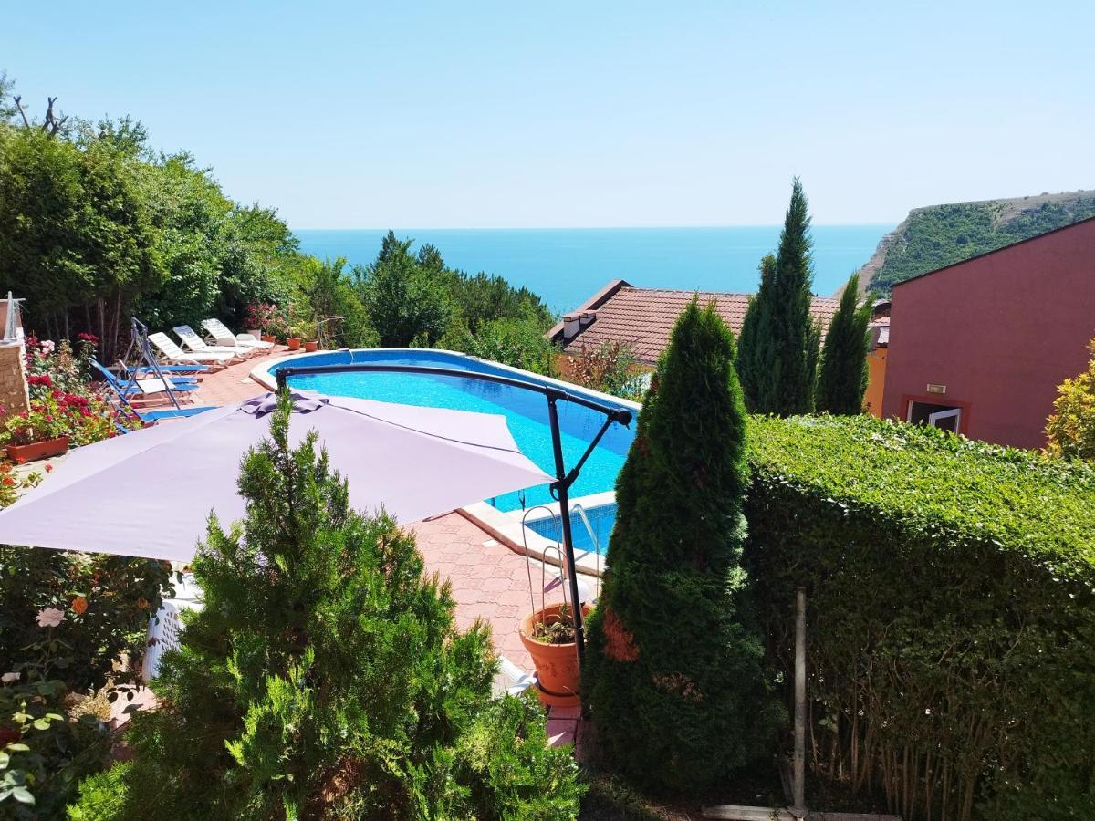 Green, Quiet And Beautiful 1 Apartment Каварна Екстериор снимка